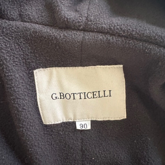 Black fleece lined wind breaker with Hood - Picture 6 of 7